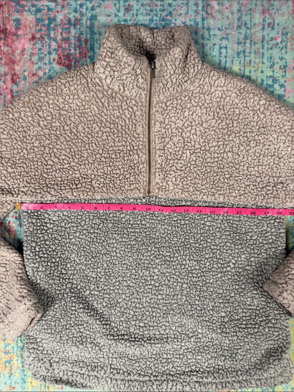 miami Two-Tone Sherpa Pullover - Taupe & Light Gray